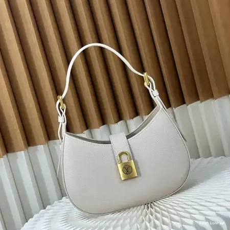 Fashionrepsfam ru Bags LV 2407YZ0215 0616